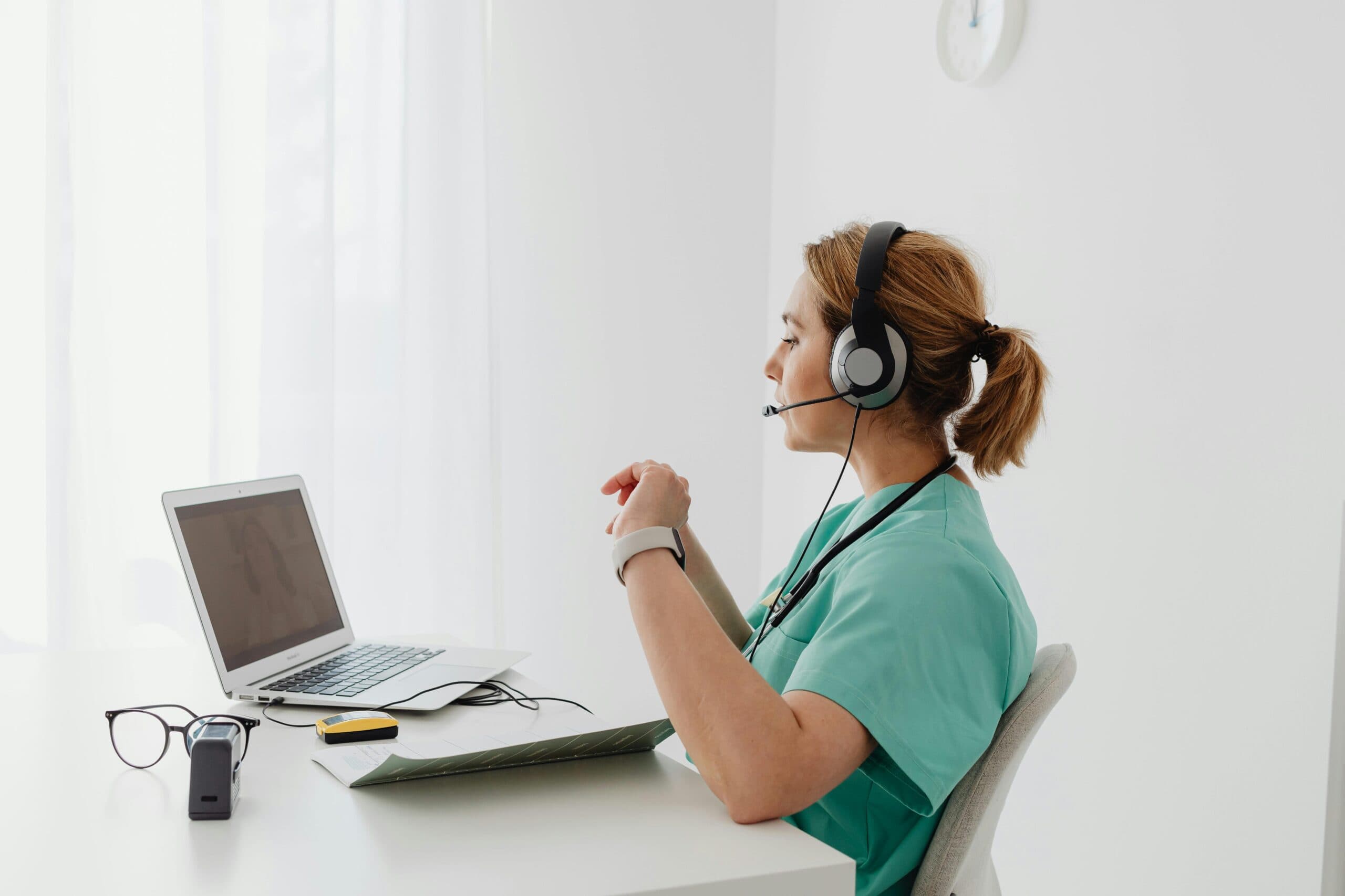 Top 7 Tasks to Outsource in Medical Practices for Efficiency